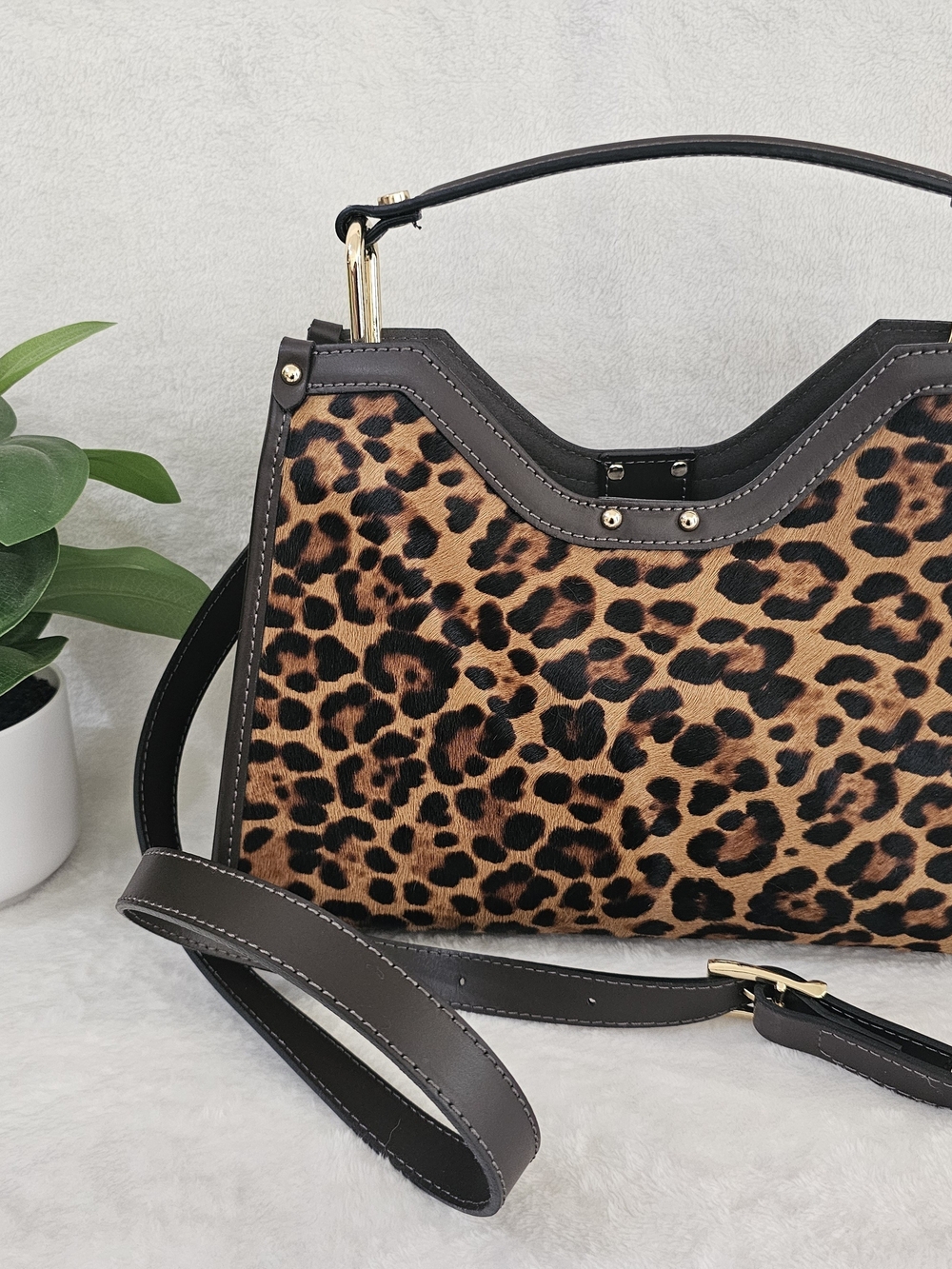 Cheval Firenze Elegant Women's Satchel